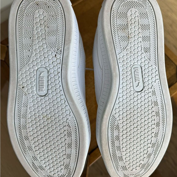 Puma White Platform Sneakers, Size 7, Barely Worn, Practically New - Picture 7 of 8
